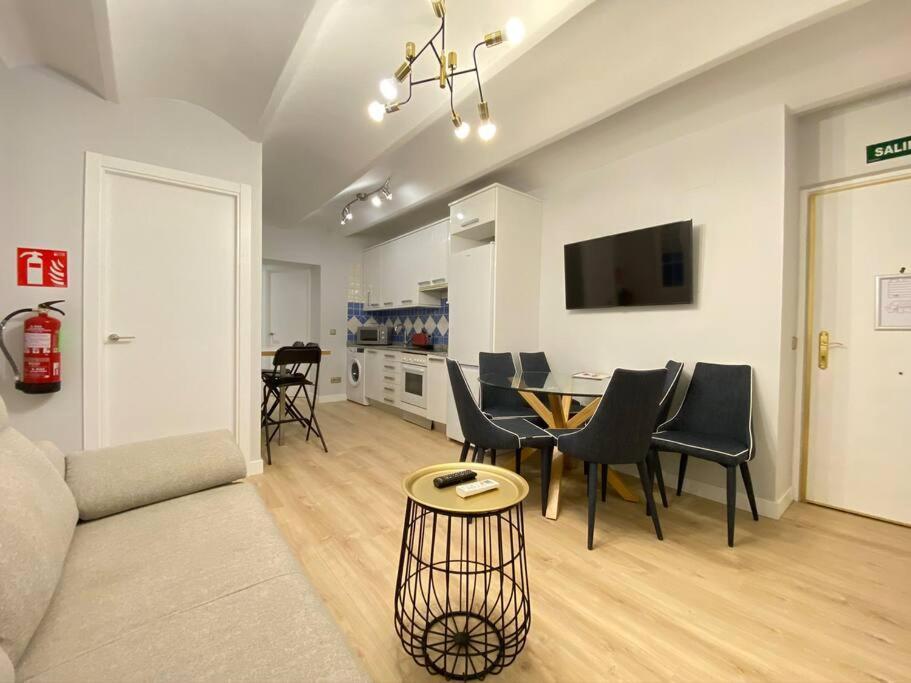 Plaza Santa Ana Ec Daire Madrid Dış mekan fotoğraf